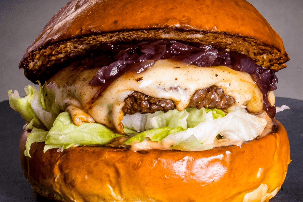 Szegedi Degusztációs Menüsor Queen Code applikációval: Boor-burger.